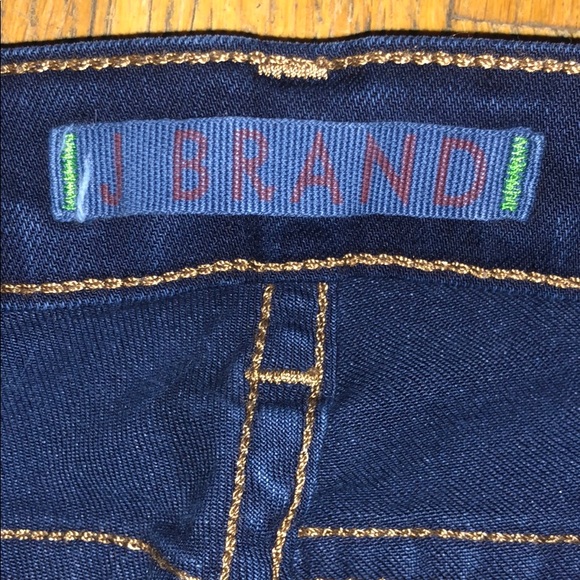 J Brand Dark demim Skinny - Picture 3 of 4